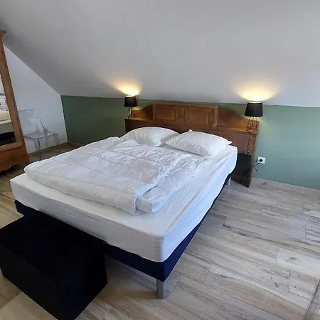Le Des Monts Et Lacs Hébergement de vacances Champs-Sur-Tarentaine-Marchal