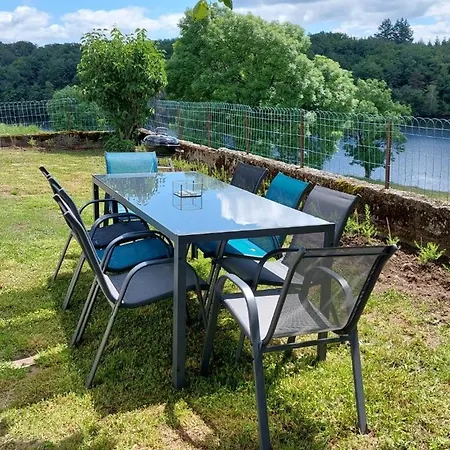 Le Des Monts Et Lacs Holiday home *